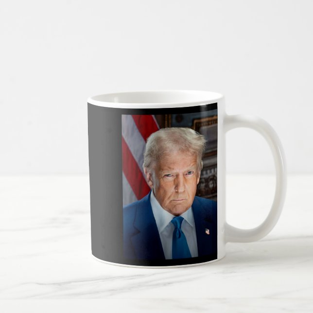 Officiell White House Porträtt Donald J Trump 2025 Kaffemugg (Höger)