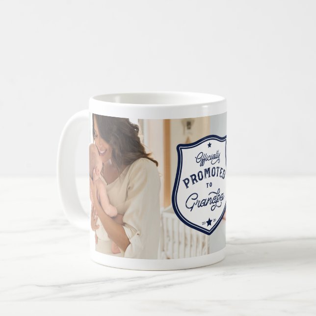 Officiellt befordrad till Grandpa Badge & Photo Kaffemugg (Framsida vänster)