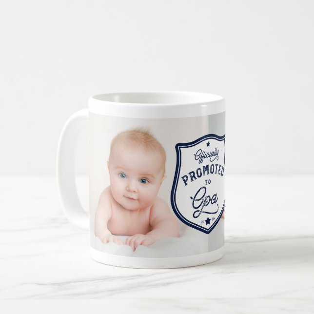 Officiellt befordrad till Opa Badge & Photo Kaffemugg (Framsida vänster)