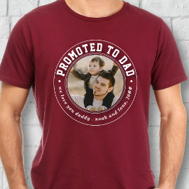 Officiellt befordrad till Pappa Classic Red Badge  T Shirt
