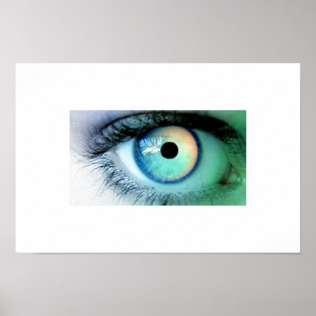 Öga i Titan Poster (Framsidan)