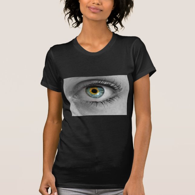 Öga ser ut att visa konceptmakro tee shirt (Framsida)