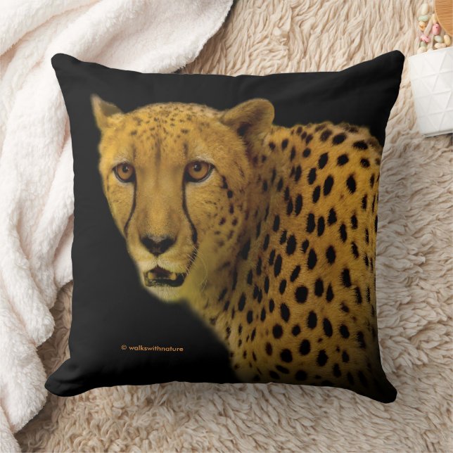 Öga till Öga med en magnifik Cheetah Big Cat Kudde (Filt)