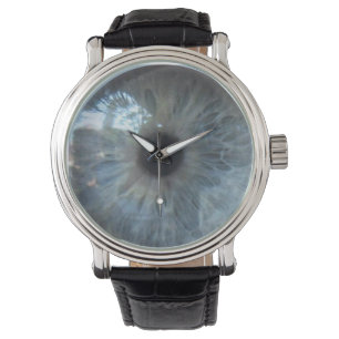 Ögaklocka en armbandsur
