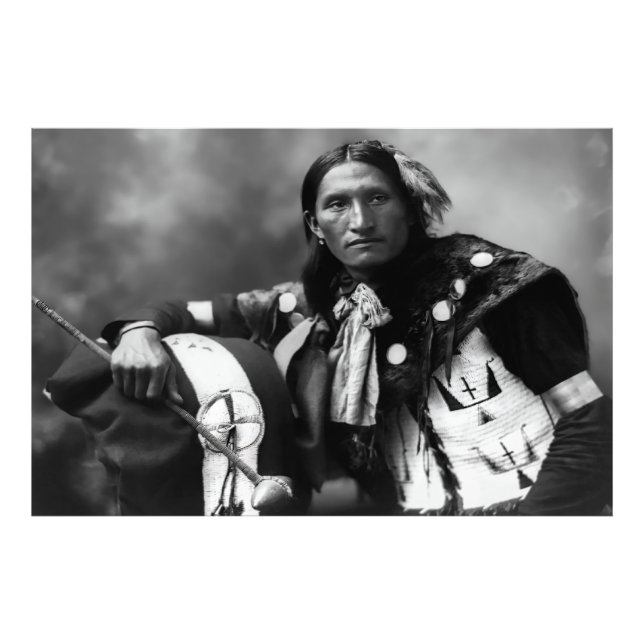 Oglala Sioux Warrior Eddie Plenty Hål c. 1899 Fototryck (Framsidan)