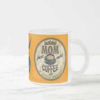 ÖGONBLICKMAMMAN tillfogar precis KAFFE (och lite Frostad Glasmugg