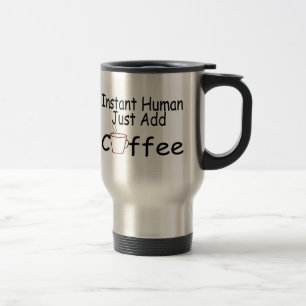 Ögonblickmänniskan tillfogar precis kaffe resemugg