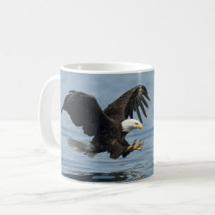 Ögonblicksbild för inflygning kaffemugg