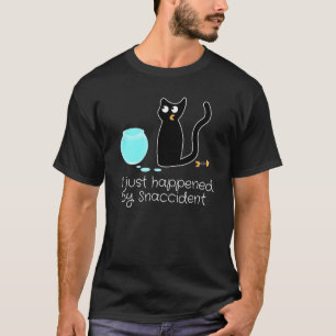 Ögonolyckorna inträffar i Goldfish Prone Cat Fish  T Shirt