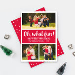 Oh What Roligt Red Script Helgdag Photo Collage<br><div class="desc">Lodräts helgdag-fotokortsdesign har en fin röd bakgrund (kan anpassas) och rolig "Åh,  vad roligt"-skript med borstad skrift. Anpassa anpassningsbarna hälsning till önskad text och lägg till dina tre (3) favoritfoton i samlingsmallen. En mönster av vita snöbitar visas på kortets baksida. Fotografi © Storytree Studios,  Stanford,  CA</div>