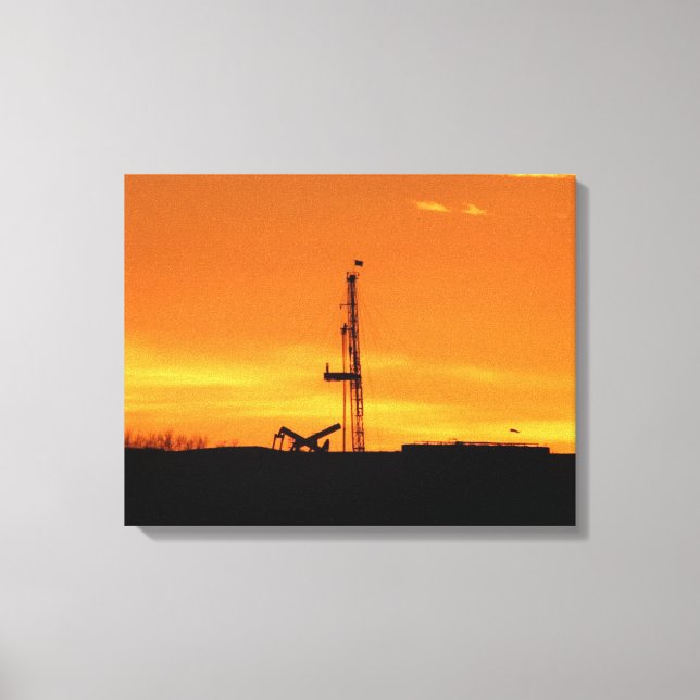Oil Workover Rig vid Sunset Canvastryck (Framsida)
