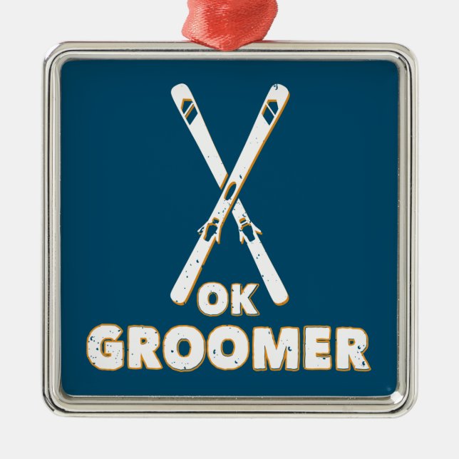 Ok Groomer Skis Julgransprydnad Metall (Framsidan)