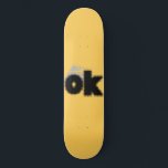 "OK Vibes - Enkel och djärv. Mini Skateboard Bräda 18,5 Cm<br><div class="desc">Den här designen har den fetstilta "OK"-texten,  skapar ett påstående med enkelhet och stil. Perfekt för vardaglig bära och tillbehör.</div>