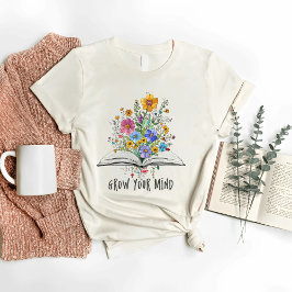 Öka ditt sinne med en Boho Wildblomma och Bok T Shirt