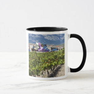 Ökad stadsvy och Hotel Marques de Riscal Mugg