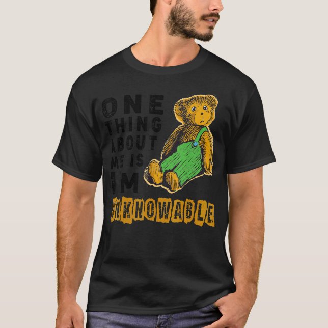 Okänd Sak om mig är jag okänd. T Shirt (Framsida)