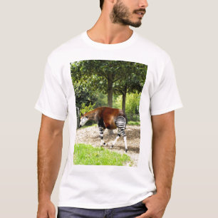 Okapi vandrade bort t shirt