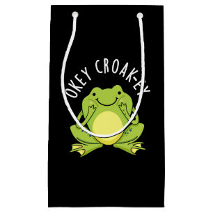 Okey Croak-ey Funny Frog Pun Mörk BG