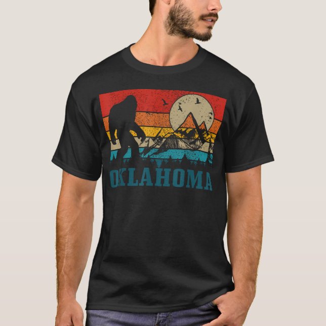 Oklahoma Bigfoot Vintage Berg Vandring T Shirt (Framsida)