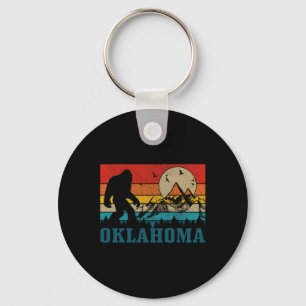 Oklahoma Bigfoot Vintage Mountains Hiking Camping Nyckelring