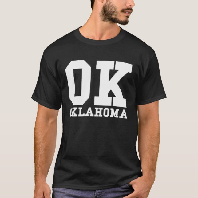 Oklahoma OK Minimalistic Pocket Classic T Shirt (Framsida)