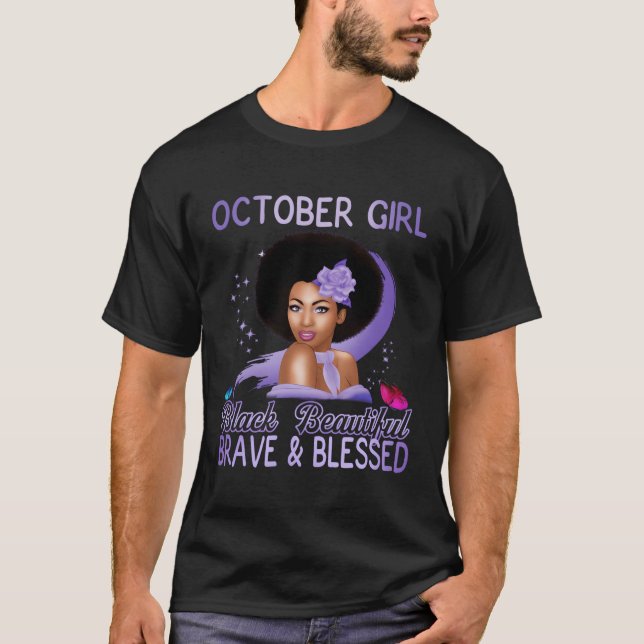 Oktoberflicka, svart Modig och välsignad för T Shirt (Framsida)