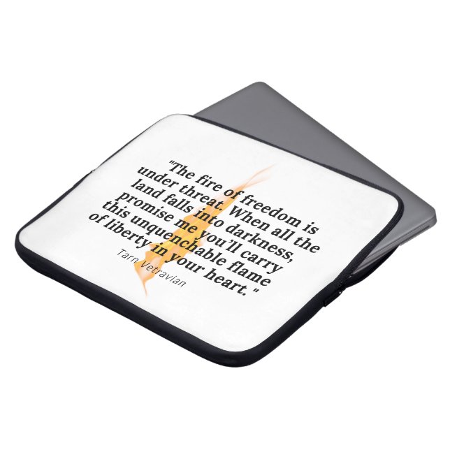 Okvenkelt flamma - Laptop sleeve (Framsida topp)