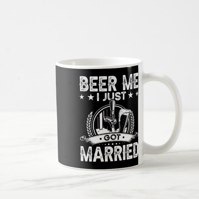 Öl åt mig, jag har precis gift mig Roligt bröllop  Kaffemugg (Höger)
