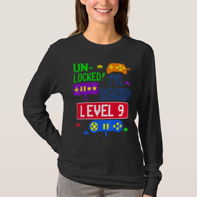 Olåst Jag har nått Nivå 9 Arcade 9:e födelsedagen T Shirt (Framsida)