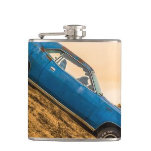Old Blue Plymouth Barracuda Fickplunta