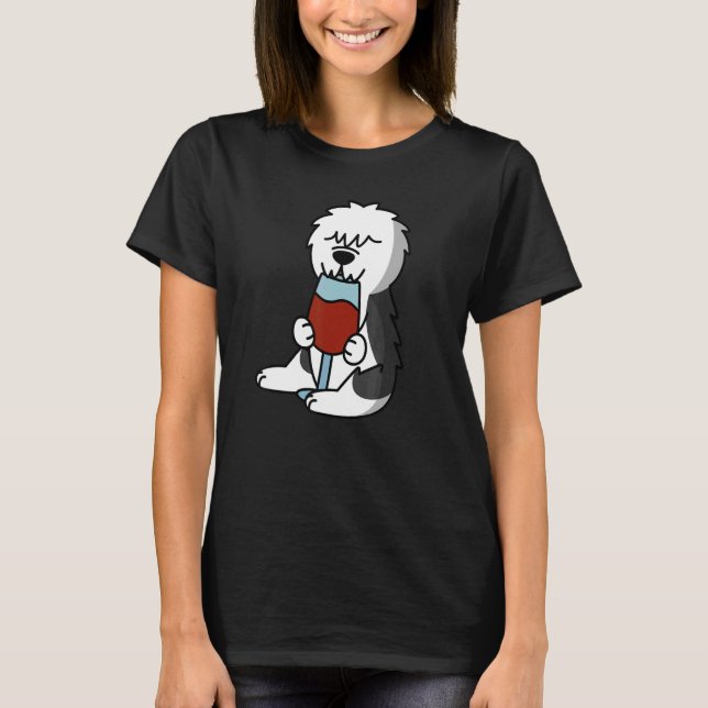 Old English Sheepdog Drinking Wine Dog T Shirt (Framsida)