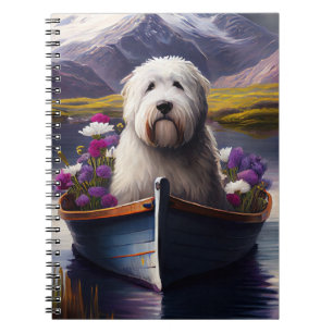 Old English Sheepdog på paddel: Ett naturskönt äve Anteckningsbok