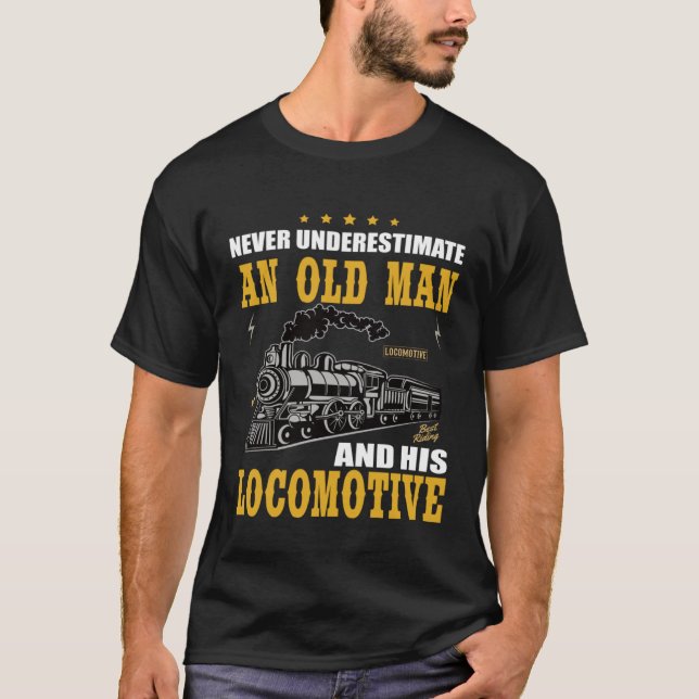 Old Man with Railway Locomotive Driver Model Railw T Shirt (Framsida)