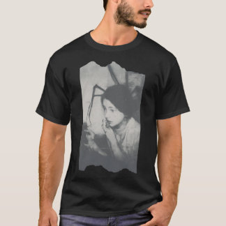 Old picture of a woman t shirt