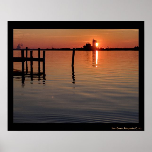 Old Road Bay Sunset Poster (Framsidan)