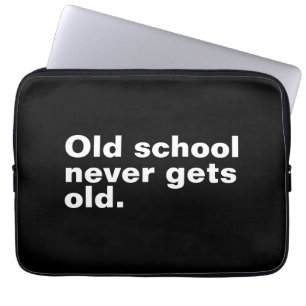 Old school blir aldrig gammalt - roligt att säga S Laptop Fodral