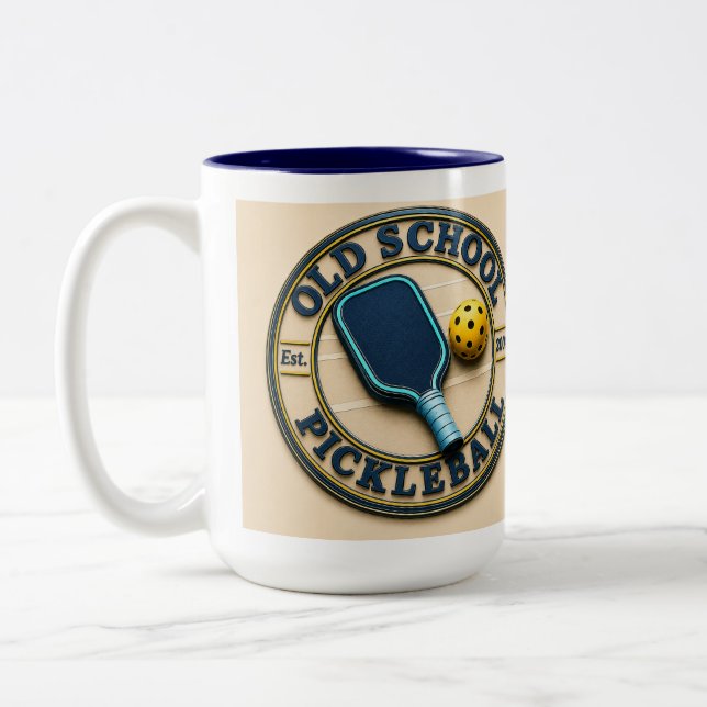 Old School Pickleball Brand kaffemugg (Vänster)