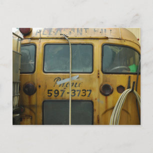 Old schoolbuss vykort
