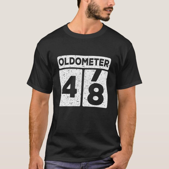 Oldometer 47-48 | 48:e födelsedag - Funny Gift T Shirt (Framsida)