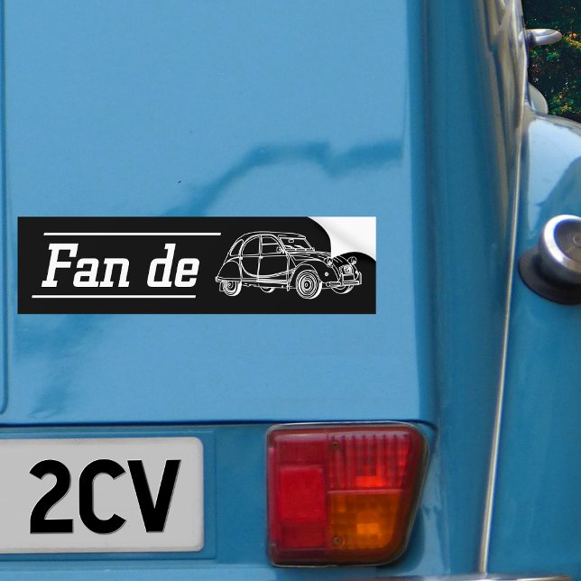 Oldtimer Fan de 2cv Bildekal (2CV Bumper Sticker in Black with a White Deux Chevaux and Slogan)