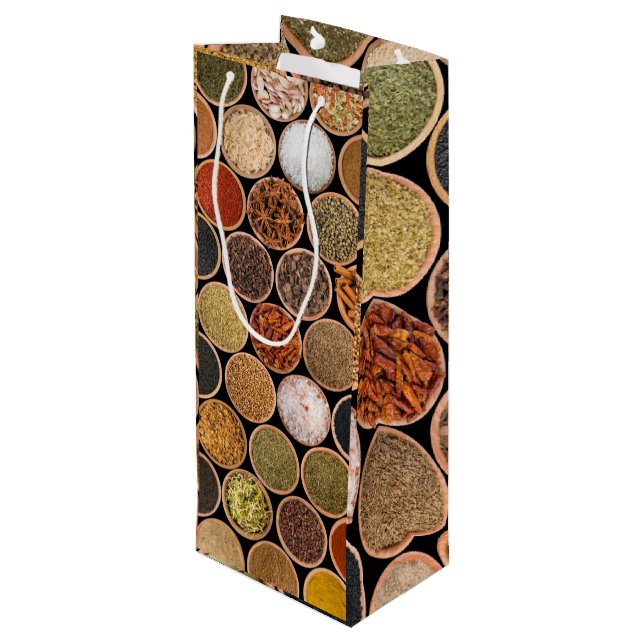 Olika kryddor och livsmedelsingredienser (Baksidan Vinklad)