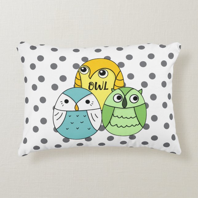 Olika uggla-ungar vita prydnadskudde (Framsidan)