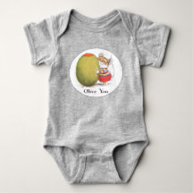 Oliv behandla som ett barn du romperen