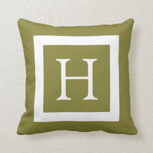 Oliv grönt beställnings- Monogram Kudde