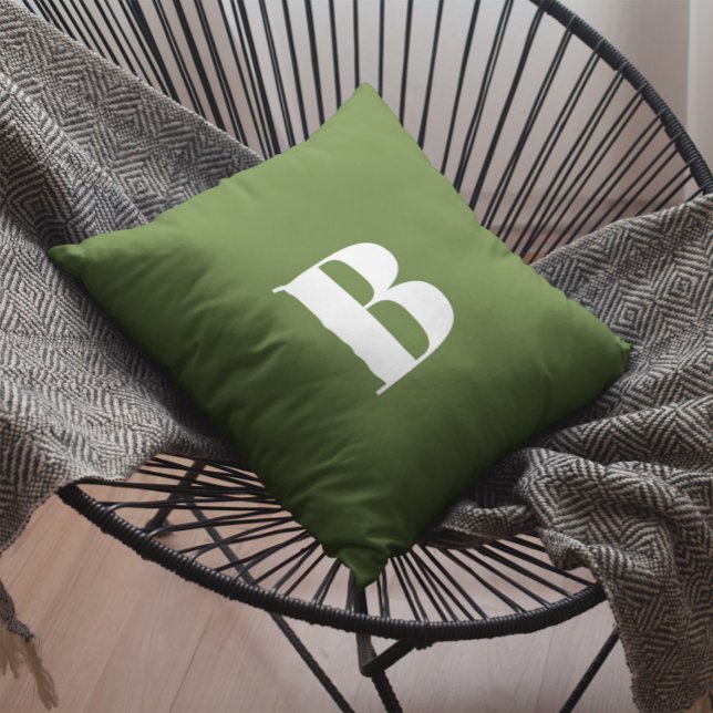Oliv grönt monogrammad Mörk Kudde (Monogrammed Dark Olive Green Throw Pillow)