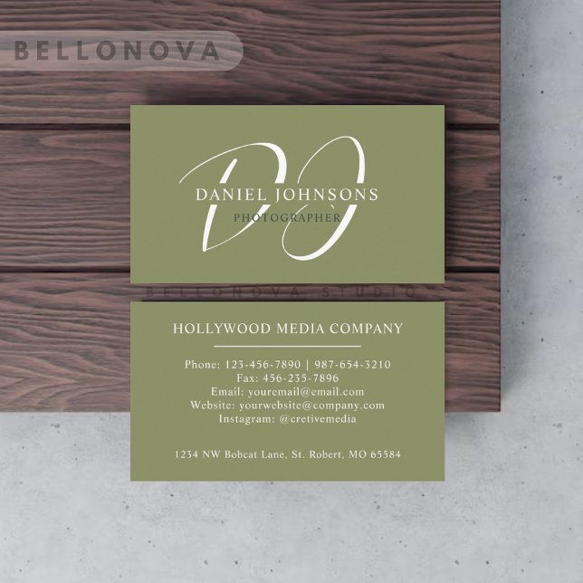 Oliv grönt vitt monogram för anpassad namnmätarsid visitkort (Custom Name Moss Sage Olive Green White Monogram Business Card)