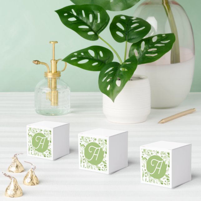 Olive Leaves and Initial Favor Box Presentaskar (Multipel)