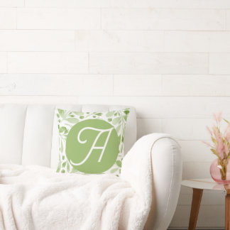 Olive Leaves and Initial Throw Pillow Kudde