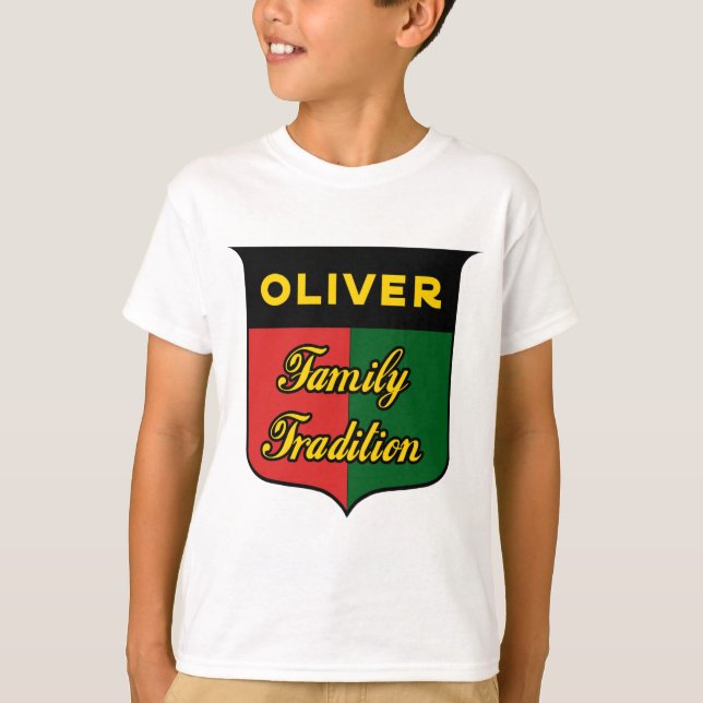 Oliver Family Tradition Tee (Framsida)