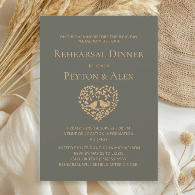 Olivgrönt hjärta Kärleksfåglar Övningsmiddag Inbjudningar (Olive/sage green Love Birds wedding rehearsal dinner invitation)